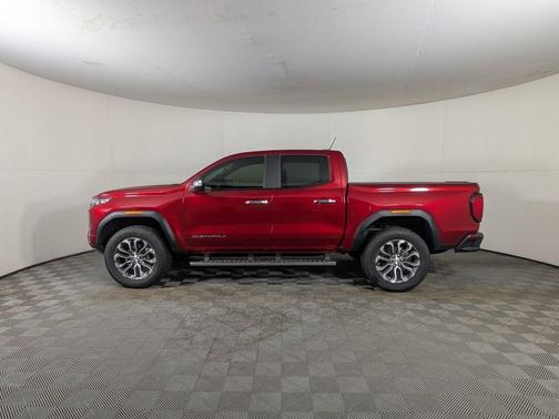 2025 GMC Canyon Denali