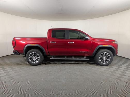 2025 GMC Canyon Denali