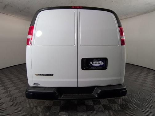 Summit White 2026 Chevrolet Express 2500 Work Van