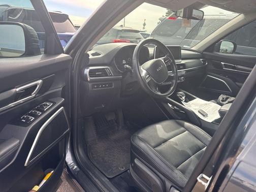 2022 Kia Telluride LX