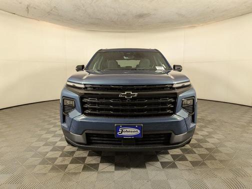 Lakeshore Blue Metallic 2026 Chevrolet Traverse LT