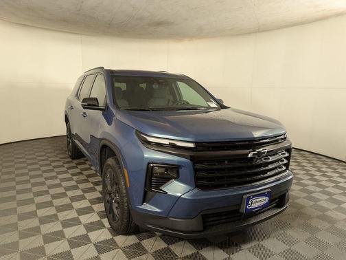 Lakeshore Blue Metallic 2026 Chevrolet Traverse LT