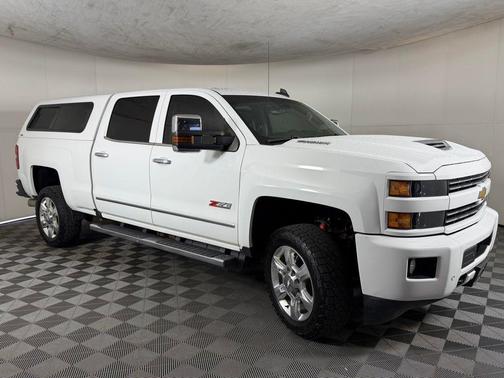 Summit White 2019 Chevrolet Silverado 2500 LTZ