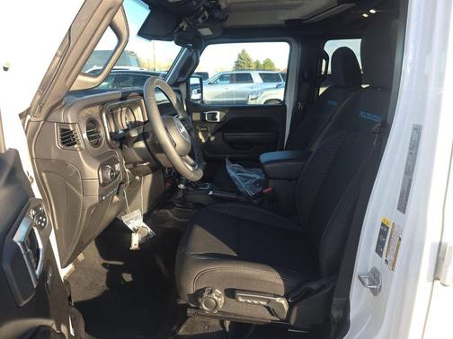 2025 Jeep Wrangler 4xe Rubicon