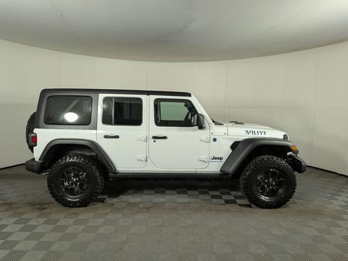 2025 Jeep Wrangler 4xe Sport