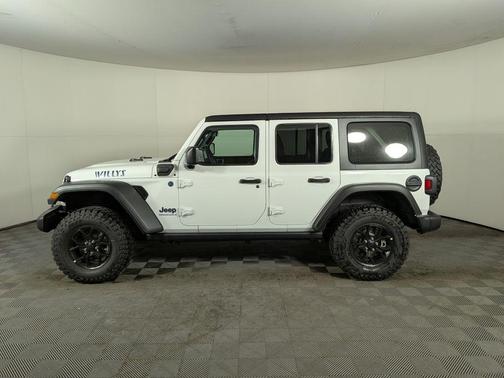 2025 Jeep Wrangler 4xe Sport