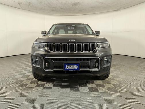 Diamond Black 2021 Jeep Grand Cherokee L Overland