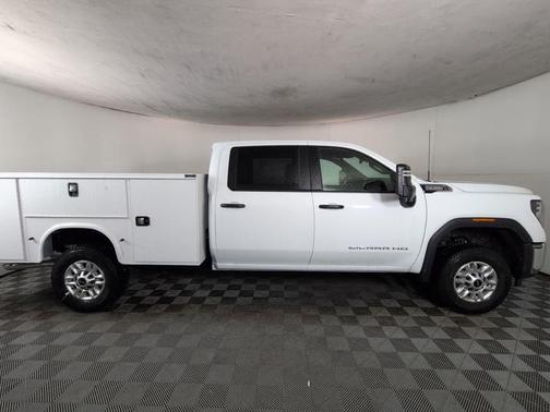 Summit White 2026 GMC Sierra 2500 Pro