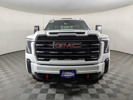 2025 GMC Sierra 2500 AT4