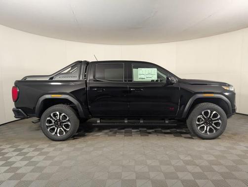 2025 GMC Canyon AT4