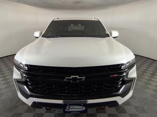 Iridescent Pearl Tricoat 2023 Chevrolet Tahoe Z71
