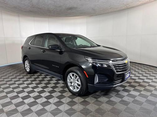 Mosaic Black Metallic 2024 Chevrolet Equinox LT