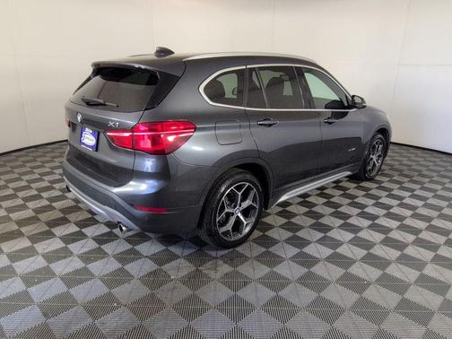 Mineral Gray Metallic 2018 BMW X1 xDrive28i