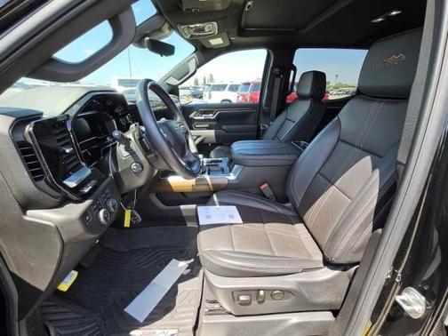 Black 2025 Chevrolet Silverado 1500 High Country