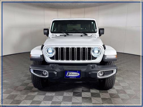 Bright White Clearcoat 2025 Jeep Wrangler Sahara