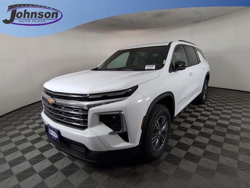 Summit White 2026 Chevrolet Traverse LT