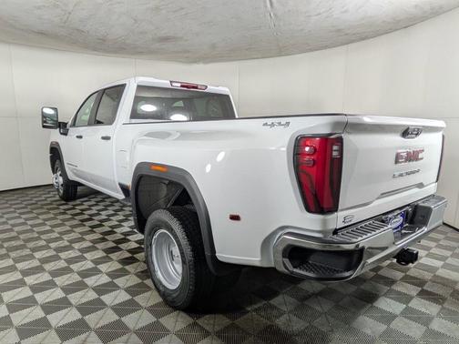 2026 GMC Sierra 3500 Pro