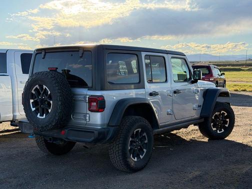 2024 Jeep Wrangler 4xe Rubicon