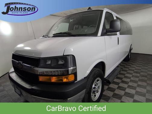 Summit White 2025 Chevrolet Express 3500 LT