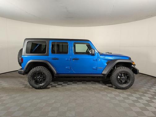 2025 Jeep Wrangler 4xe Sport