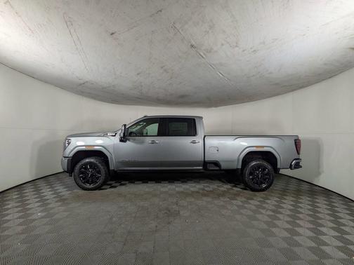 2026 GMC Sierra 3500 AT4