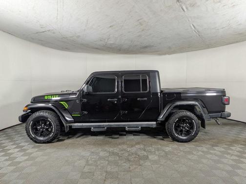 2021 Jeep Gladiator Sport