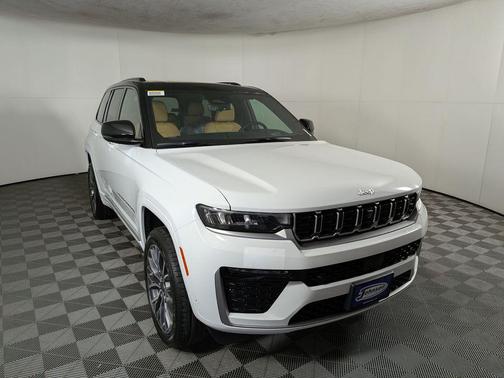 Bright White Clearcoat 2026 Jeep Grand Cherokee Summit