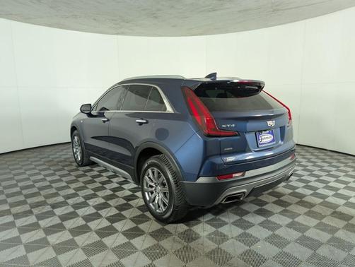 2020 Cadillac XT4 Premium Luxury