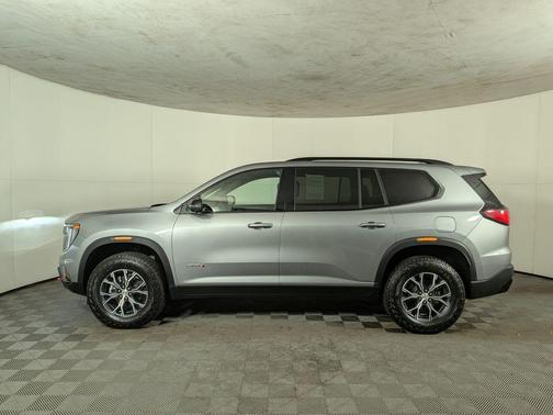 2025 GMC Acadia AT4