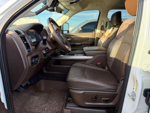 2025 RAM 3500 Limited