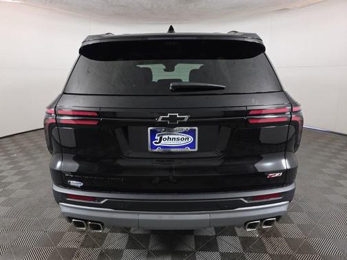 Mosaic Black Metallic 2026 Chevrolet Traverse Z71
