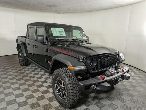 Black Clearcoat 2026 Jeep Gladiator Shadow Ops