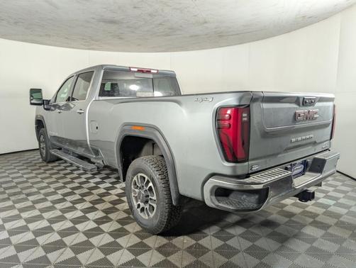2024 GMC Sierra 3500 SLT
