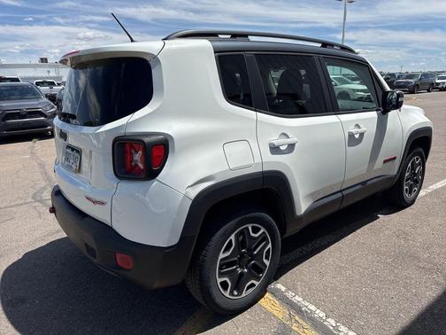 2016 Jeep Renegade Trailhawk