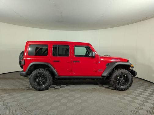 2025 Jeep Wrangler 4xe Sport