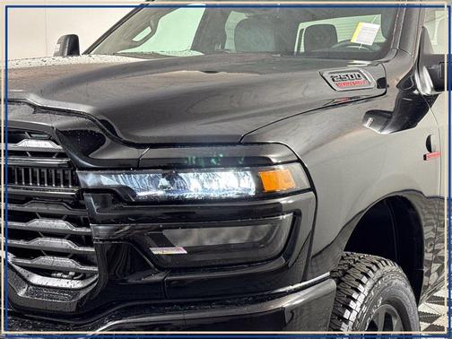 Diamond Black 2027 RAM 2500 Big Horn