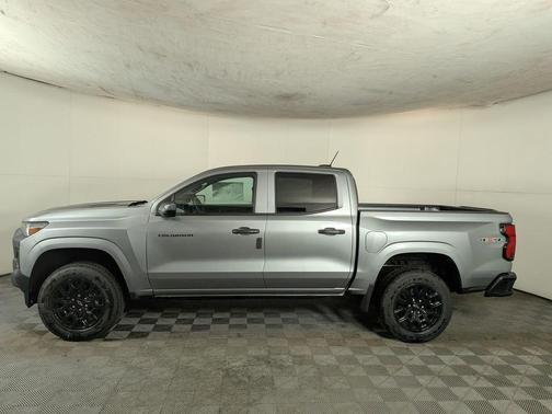 Sterling Gray Metallic 2026 Chevrolet Colorado WT