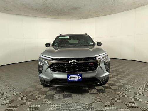 Sterling Gray Metallic 2026 Chevrolet Trax 2RS