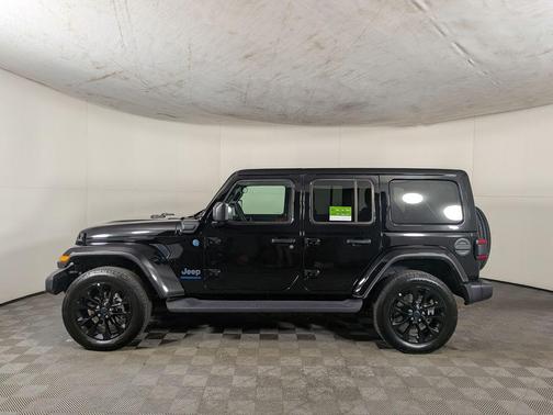 2025 Jeep Wrangler 4xe Sahara
