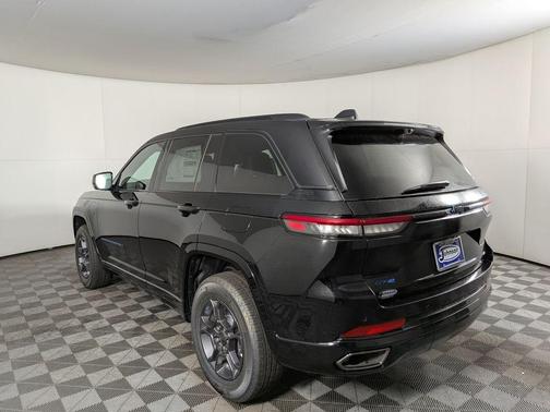 2025 Jeep Grand Cherokee 4xe Base