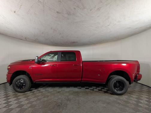 Molten Red Pearlcoat 2026 RAM 3500 Laramie