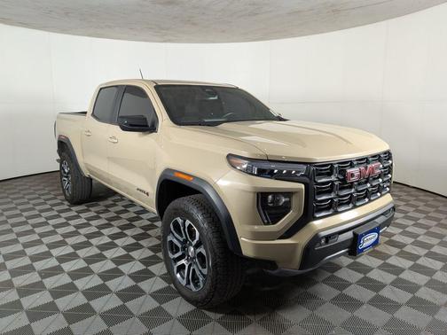 2024 GMC Canyon AT4