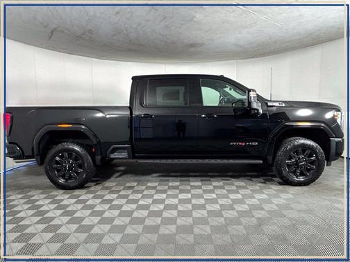 Onyx Black 2026 GMC Sierra 2500 AT4