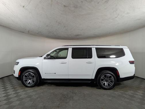 Bright White Clearcoat 2023 Jeep Wagoneer L Series II