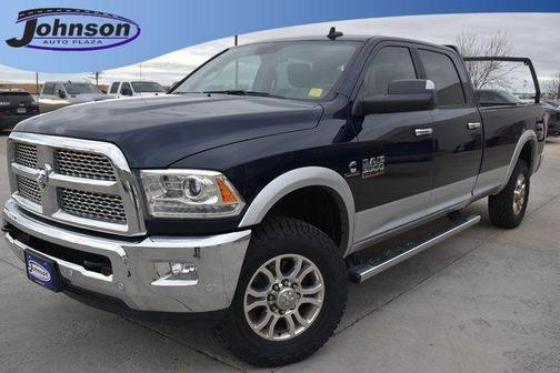 True Blue Pearlcoat 2018 RAM 3500 Laramie
