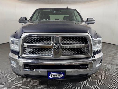 True Blue Pearlcoat 2018 RAM 3500 Laramie