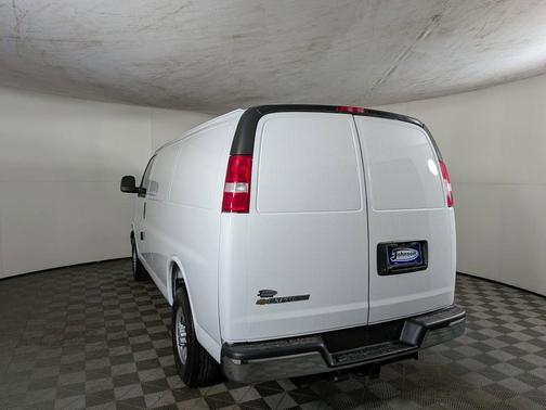 Summit White 2026 Chevrolet Express 2500 Work Van