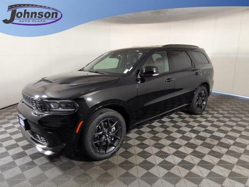 DB Black Crystal Clearcoat 2026 Dodge Durango GT Plus HEMI V8