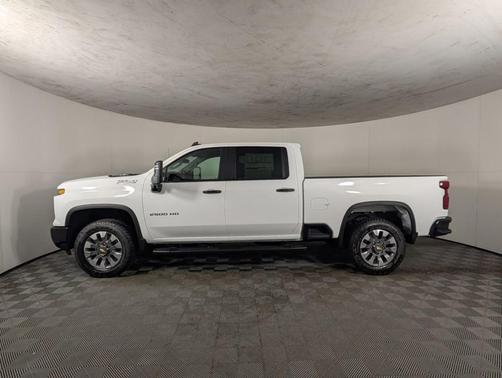 2026 Chevrolet Silverado 2500 Custom