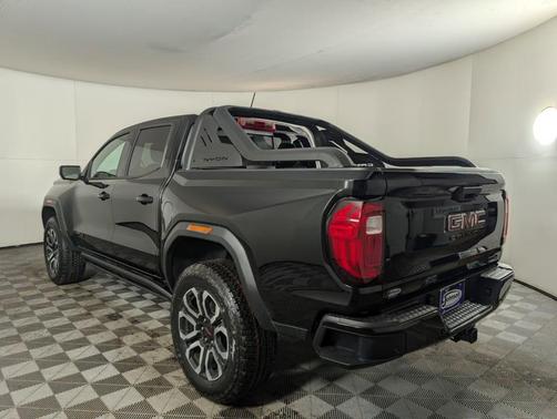 2025 GMC Canyon AT4